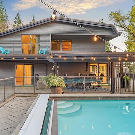 Cypress: Private Bedroom/Bathroom/Office, With Shared Pool, Hot Tub North Vancouver Exteriér fotografie