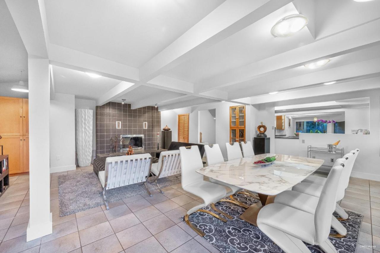 Cypress: Private Bedroom/Bathroom/Office, With Shared Pool, Hot Tub North Vancouver Exteriér fotografie
