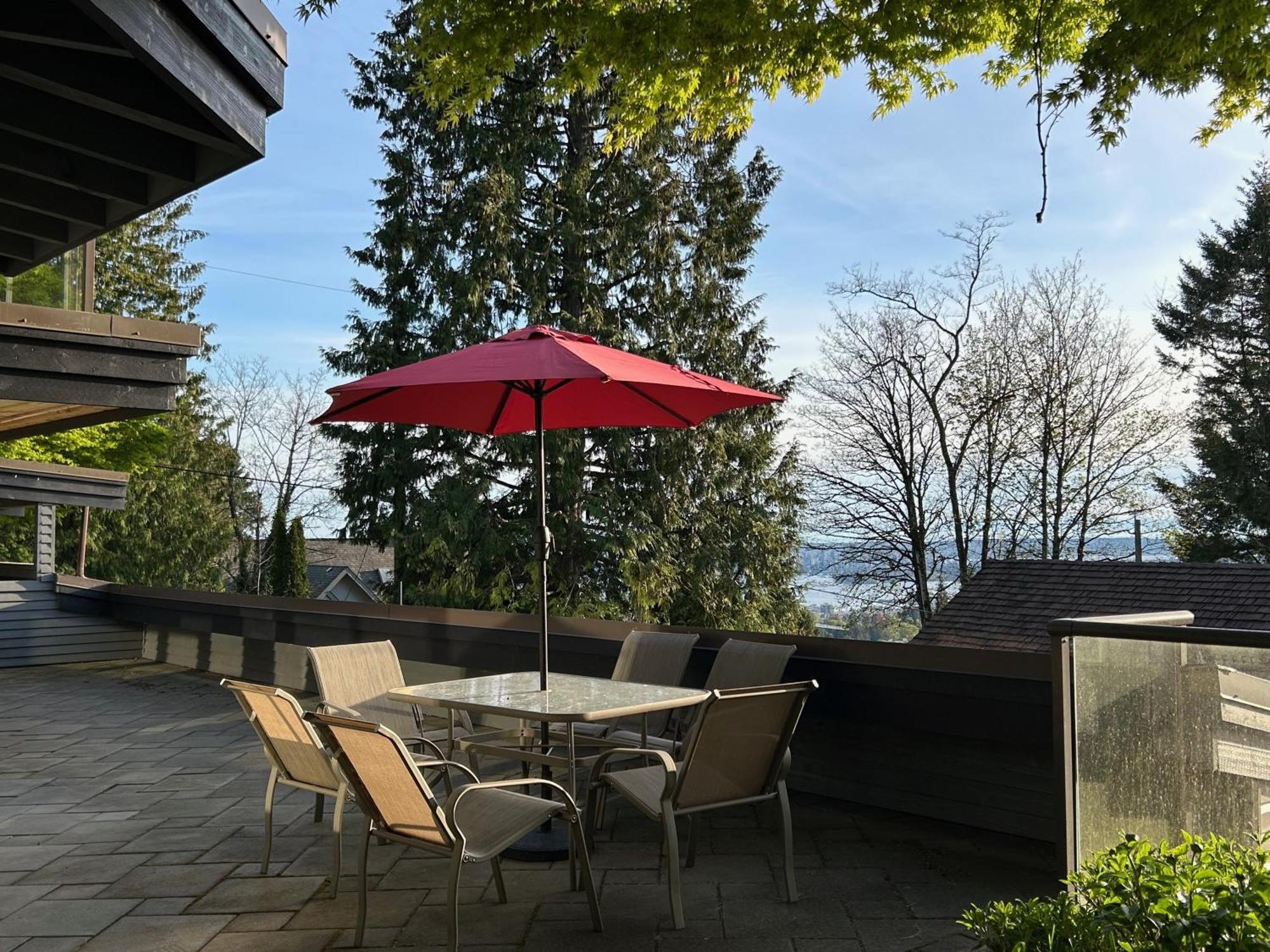 Cypress: Private Bedroom/Bathroom/Office, With Shared Pool, Hot Tub North Vancouver Exteriér fotografie