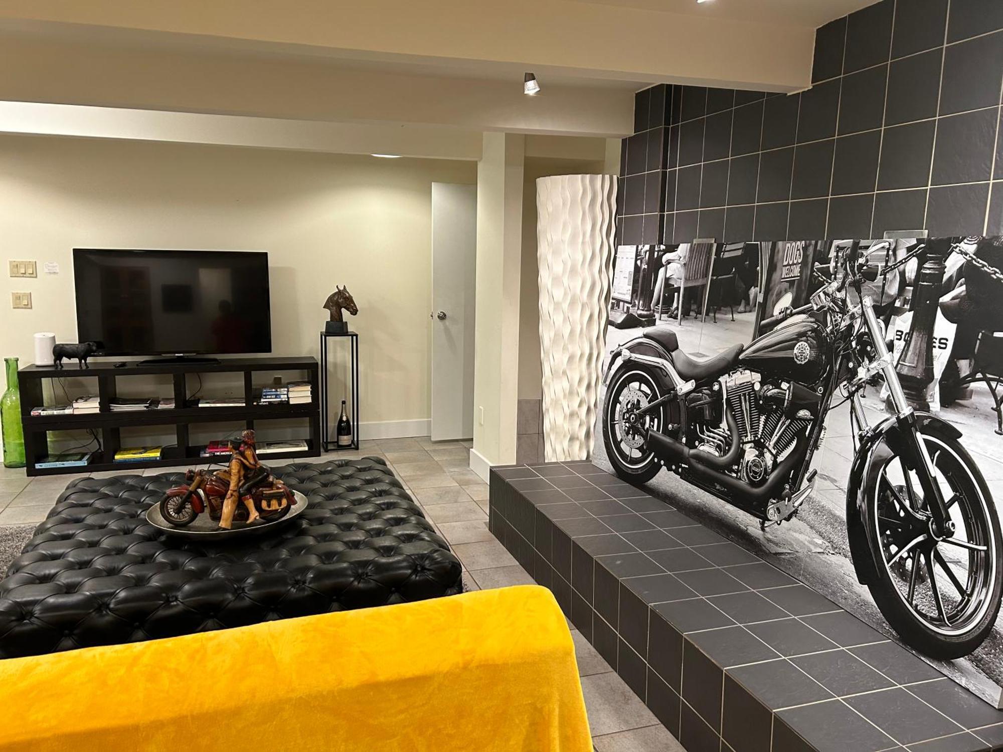 Cypress: Private Bedroom/Bathroom/Office, With Shared Pool, Hot Tub North Vancouver Exteriér fotografie