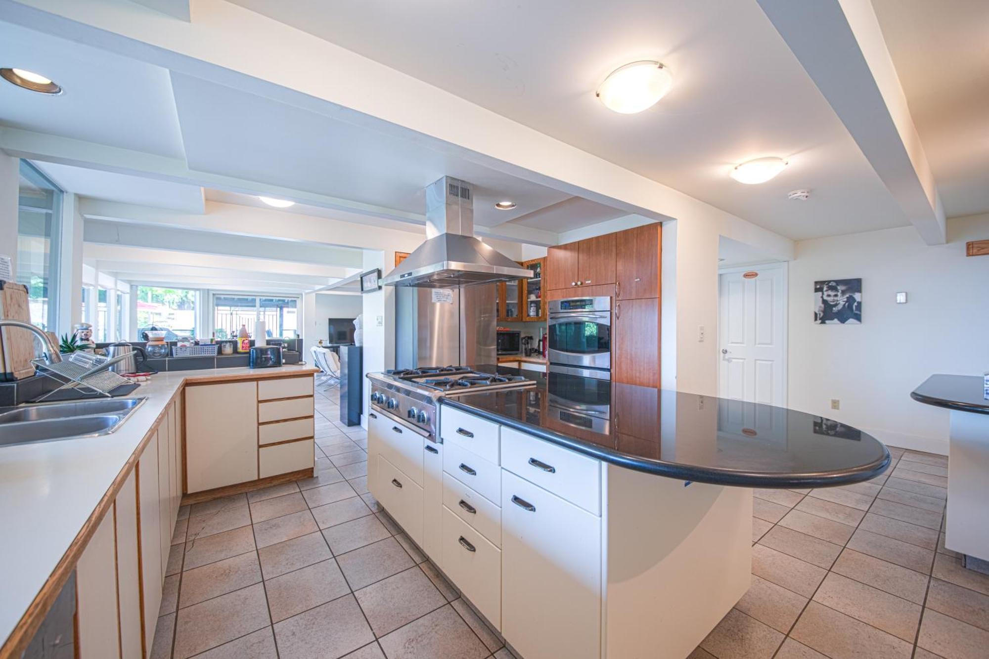 Cypress: Private Bedroom/Bathroom/Office, With Shared Pool, Hot Tub North Vancouver Exteriér fotografie