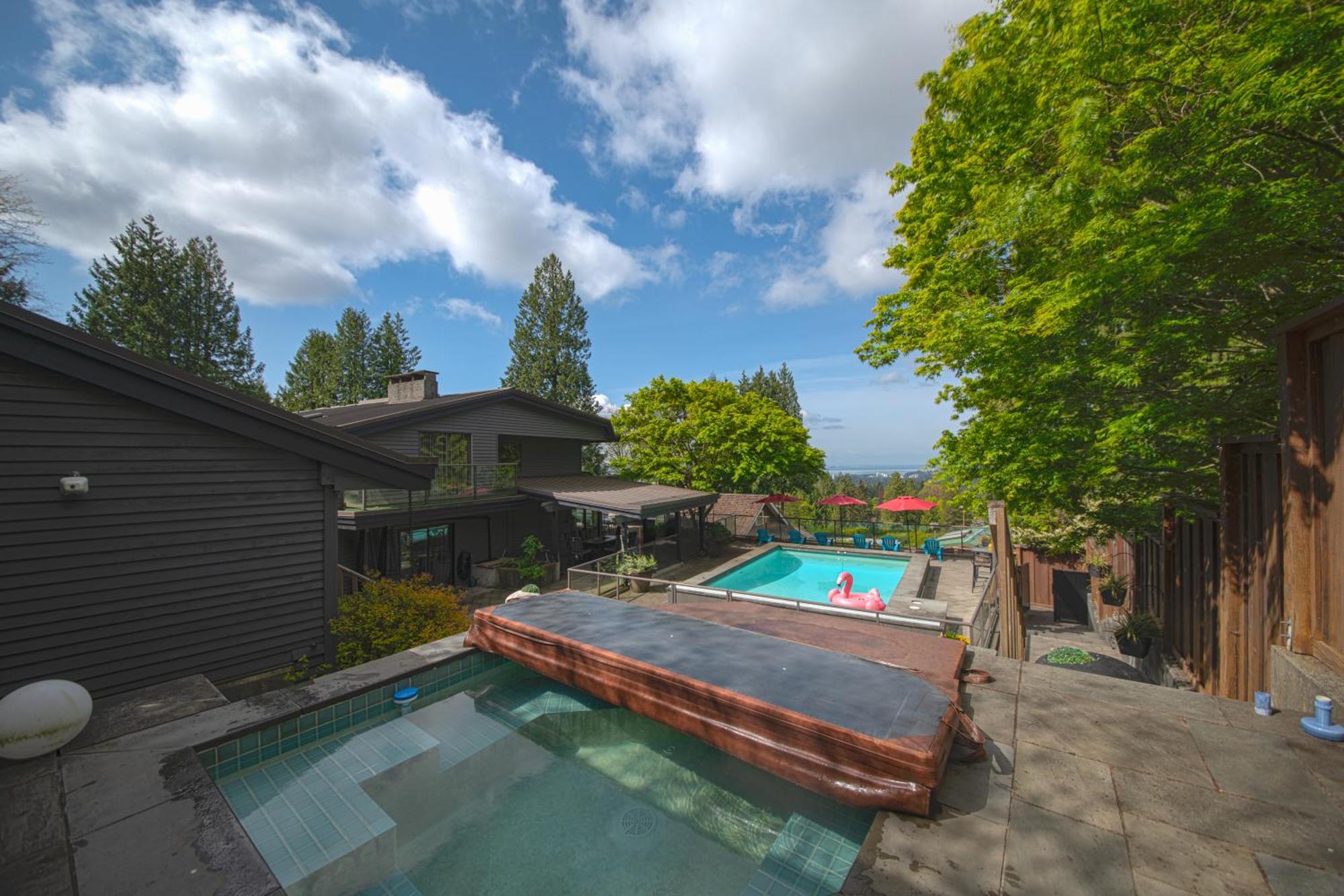 Cypress: Private Bedroom/Bathroom/Office, With Shared Pool, Hot Tub North Vancouver Exteriér fotografie