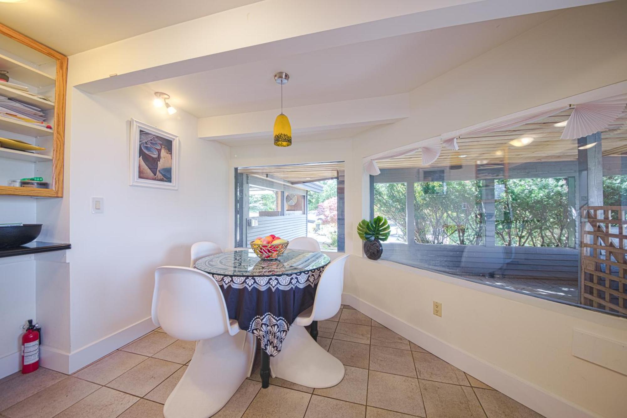 Cypress: Private Bedroom/Bathroom/Office, With Shared Pool, Hot Tub North Vancouver Exteriér fotografie